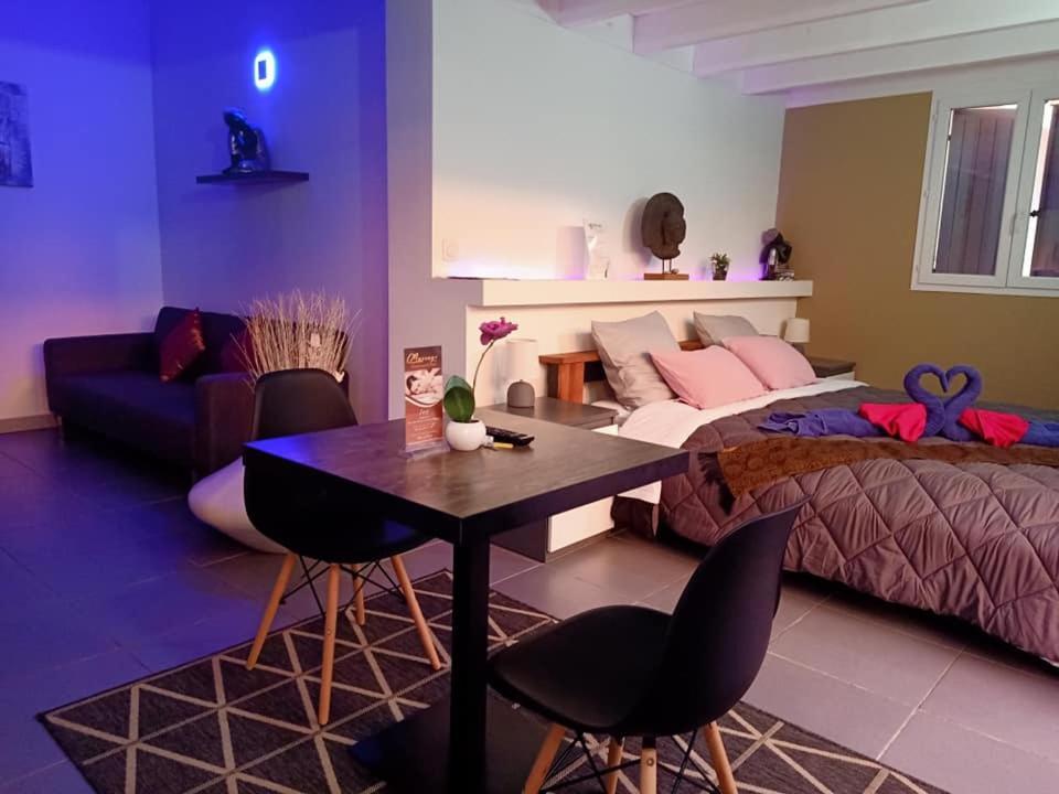 Mas La Farelle Chambre D'Hote,Fitness & Salle De Jeux Gratuite & Spa En Supplement Nîmes Esterno foto