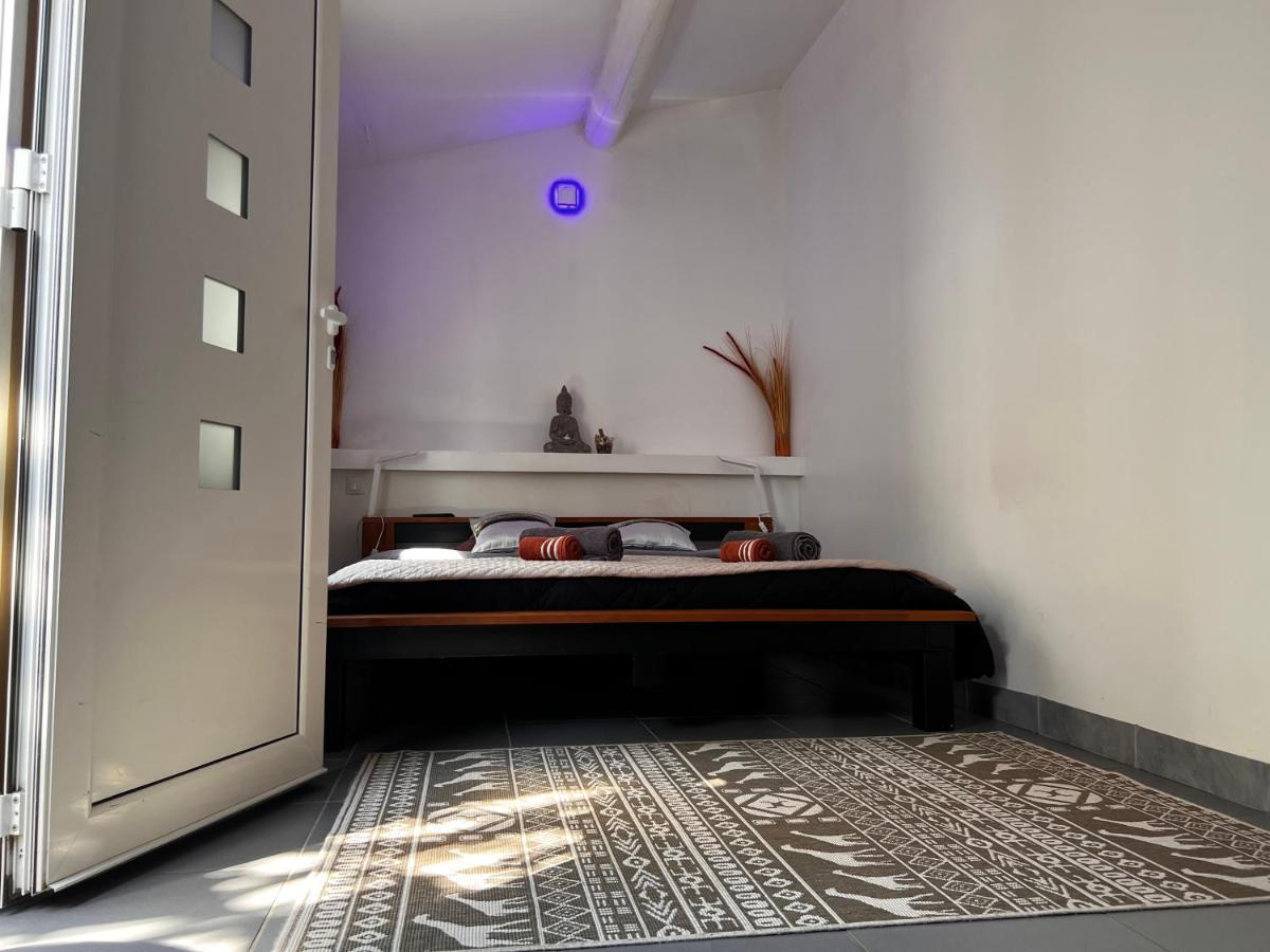 Mas La Farelle Chambre D'Hote,Fitness & Salle De Jeux Gratuite & Spa En Supplement Nîmes Esterno foto