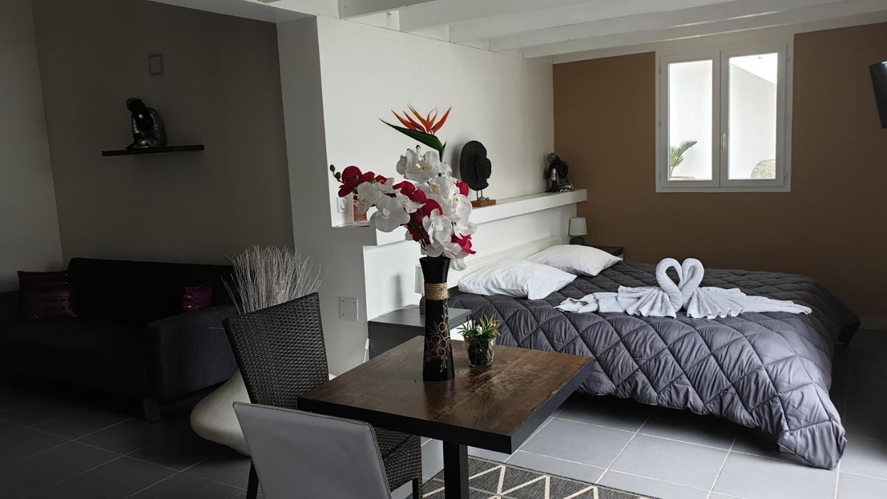 Mas La Farelle Chambre D'Hote,Fitness & Salle De Jeux Gratuite & Spa En Supplement Nîmes Esterno foto